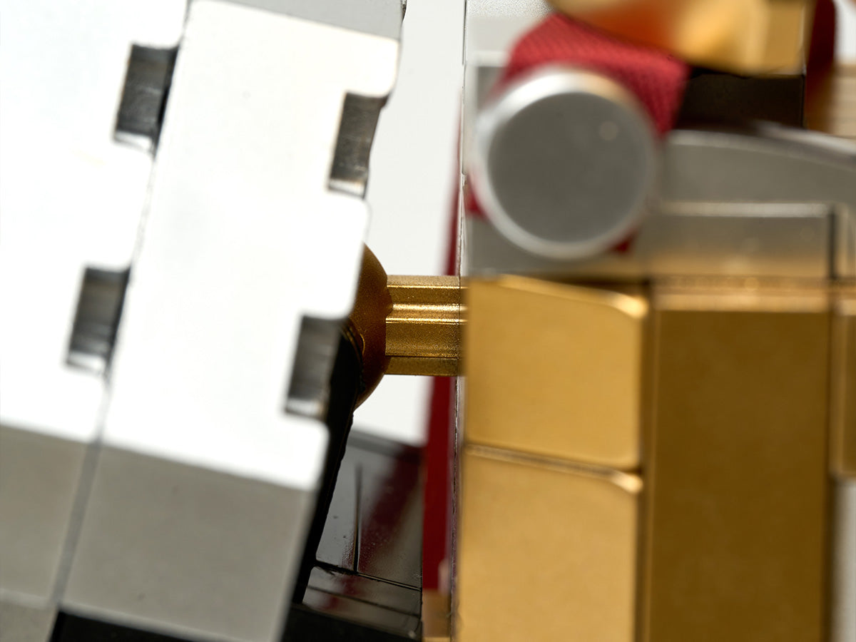 little-nehemiah-full-armor-of-god-bible-brick-set-display-movable_joints.jpg
